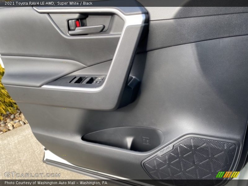 Super White / Black 2021 Toyota RAV4 LE AWD