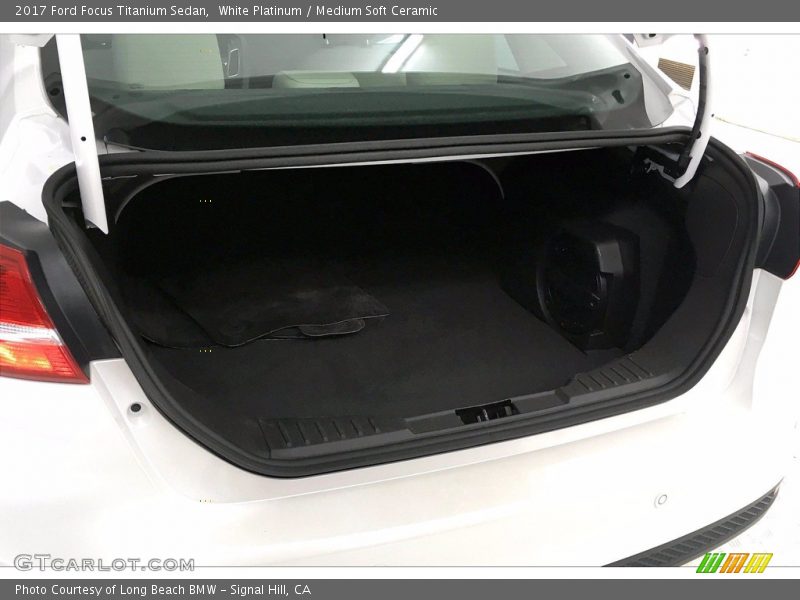 White Platinum / Medium Soft Ceramic 2017 Ford Focus Titanium Sedan