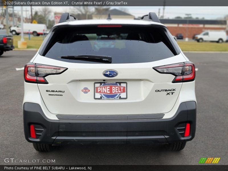 Crystal White Pearl / Gray StarTex 2020 Subaru Outback Onyx Edition XT