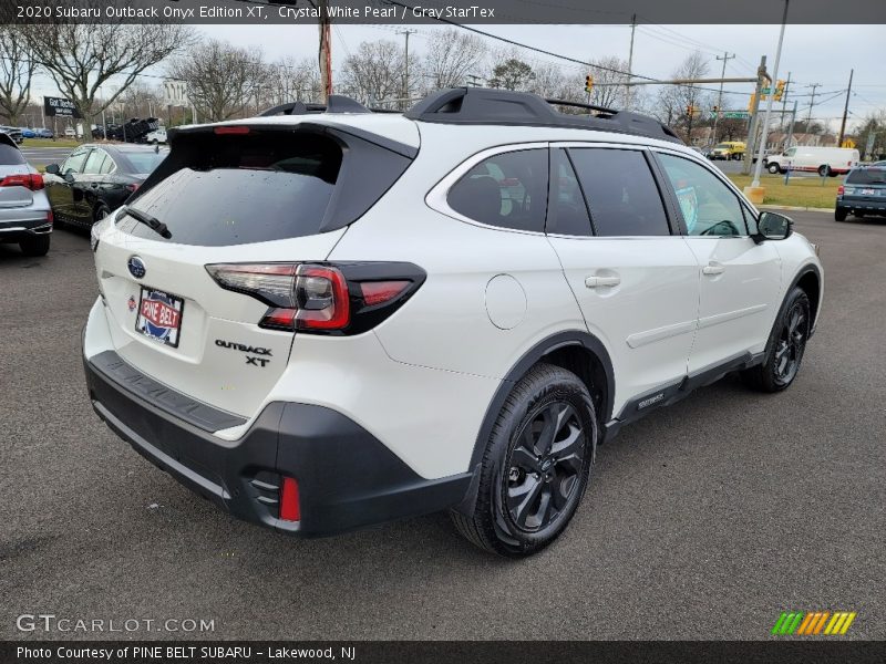 Crystal White Pearl / Gray StarTex 2020 Subaru Outback Onyx Edition XT