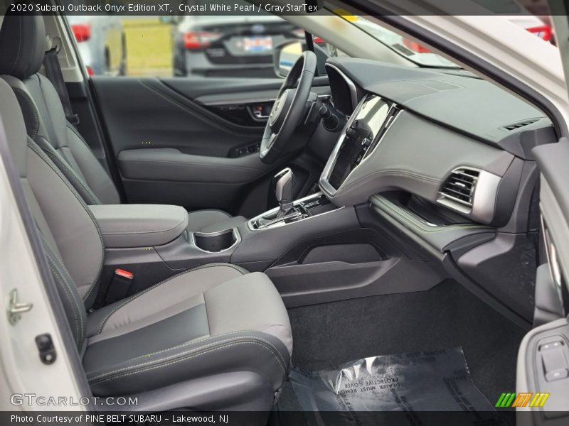 Crystal White Pearl / Gray StarTex 2020 Subaru Outback Onyx Edition XT