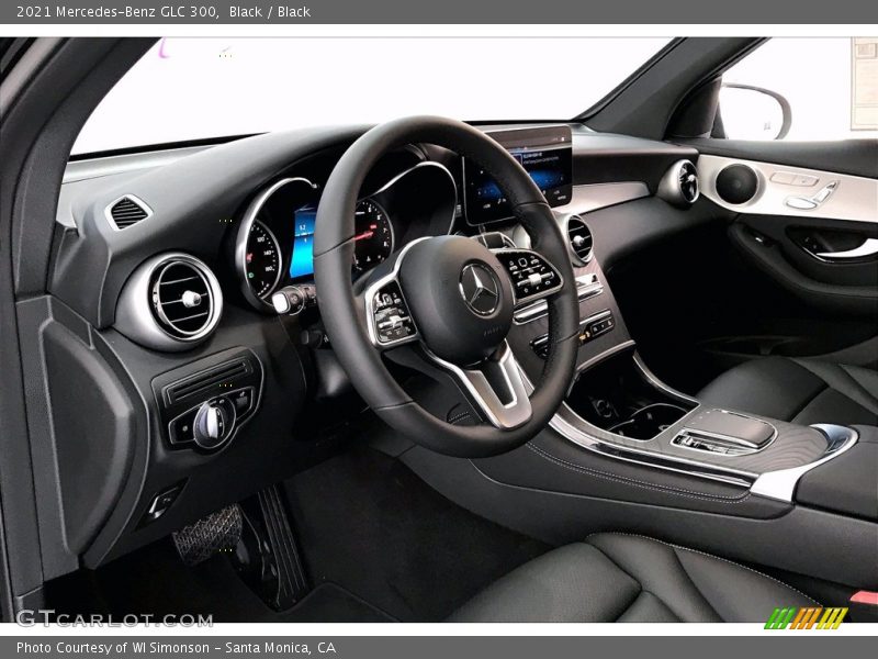 Black / Black 2021 Mercedes-Benz GLC 300