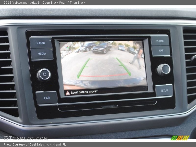 Deep Black Pearl / Titan Black 2018 Volkswagen Atlas S