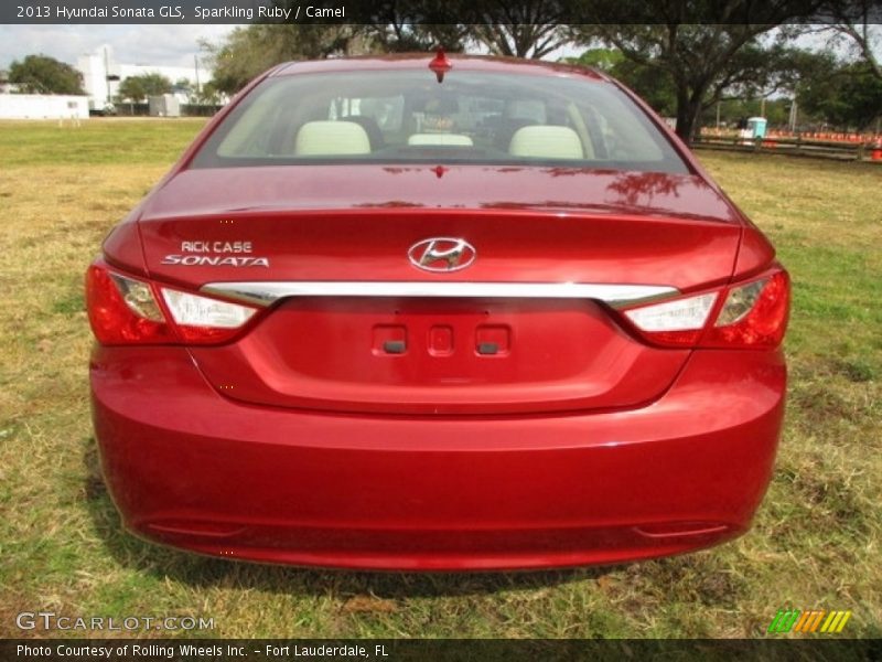 Sparkling Ruby / Camel 2013 Hyundai Sonata GLS