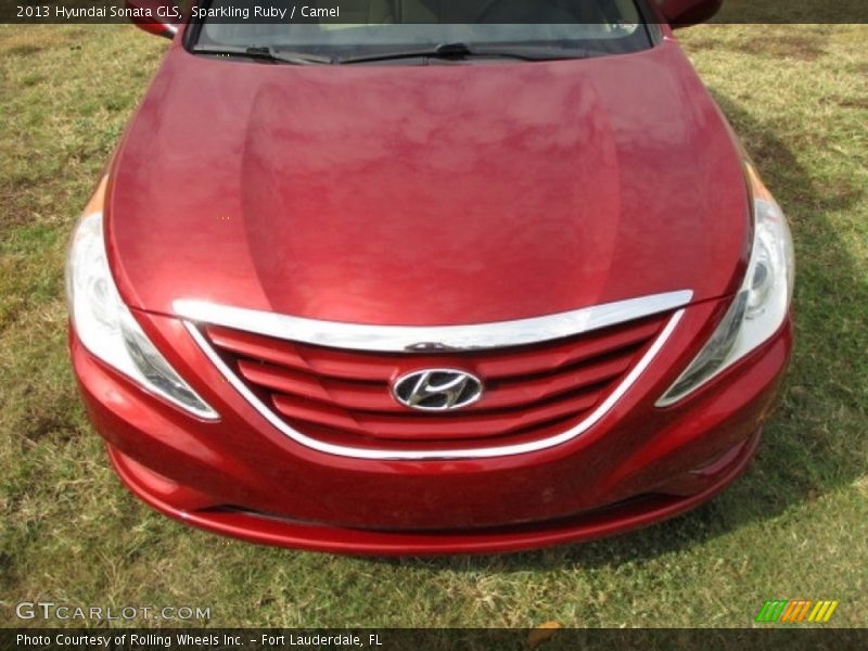 Sparkling Ruby / Camel 2013 Hyundai Sonata GLS