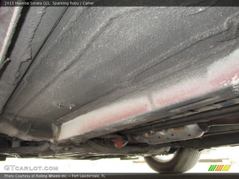 Sparkling Ruby / Camel 2013 Hyundai Sonata GLS