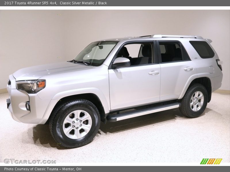 Classic Silver Metallic / Black 2017 Toyota 4Runner SR5 4x4