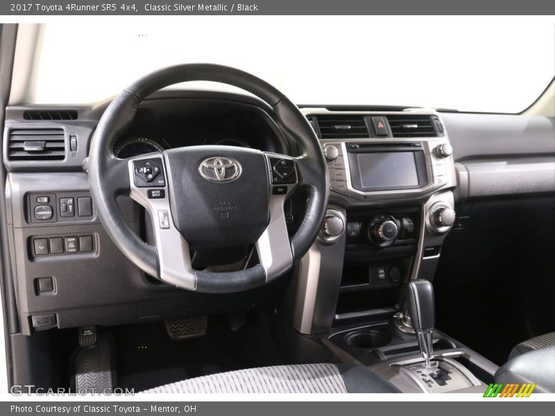 Classic Silver Metallic / Black 2017 Toyota 4Runner SR5 4x4