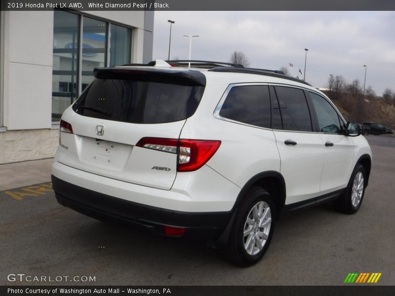 White Diamond Pearl / Black 2019 Honda Pilot LX AWD