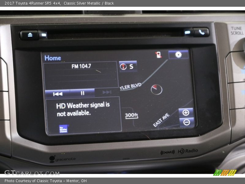 Classic Silver Metallic / Black 2017 Toyota 4Runner SR5 4x4