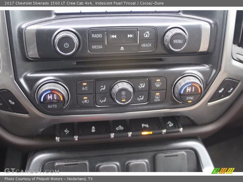 Iridescent Pearl Tricoat / Cocoa/­Dune 2017 Chevrolet Silverado 1500 LT Crew Cab 4x4