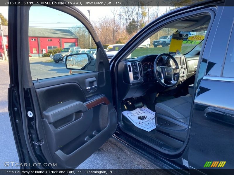 Onyx Black / Jet Black 2016 GMC Sierra 1500 SLE Double Cab 4WD