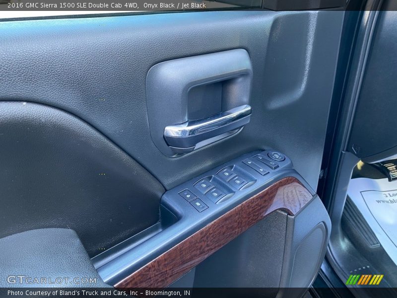 Onyx Black / Jet Black 2016 GMC Sierra 1500 SLE Double Cab 4WD