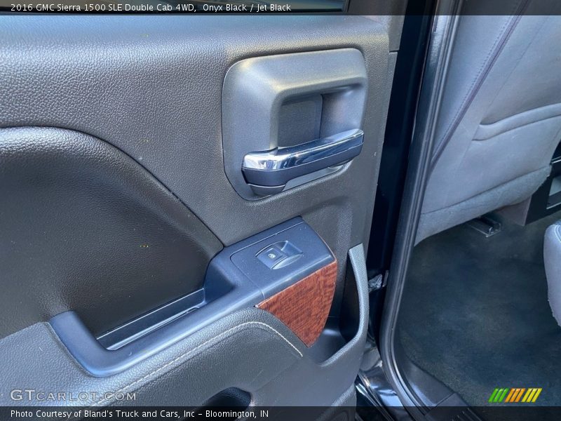 Onyx Black / Jet Black 2016 GMC Sierra 1500 SLE Double Cab 4WD