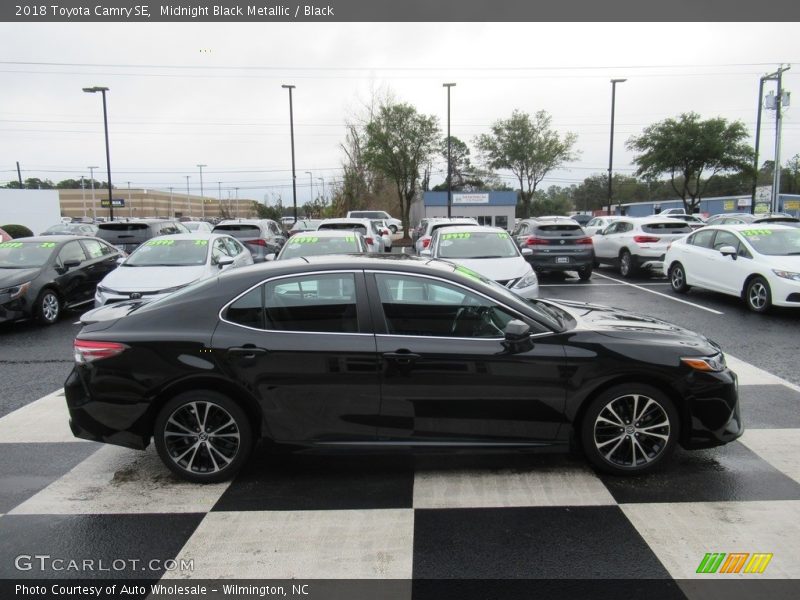 Midnight Black Metallic / Black 2018 Toyota Camry SE