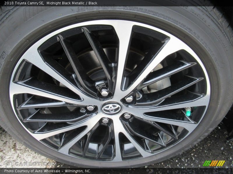 Midnight Black Metallic / Black 2018 Toyota Camry SE