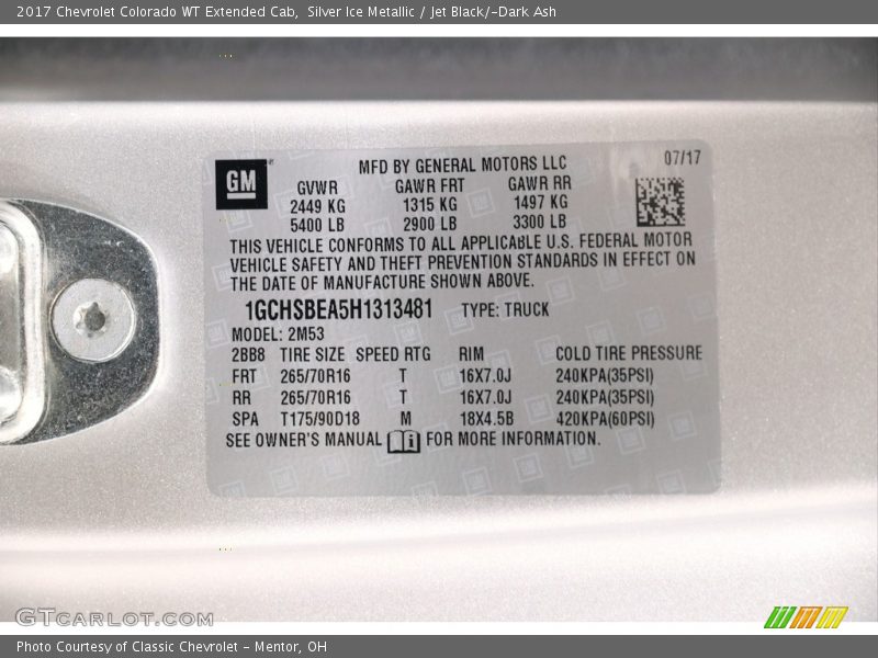 Silver Ice Metallic / Jet Black/­Dark Ash 2017 Chevrolet Colorado WT Extended Cab