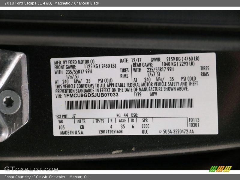 Magnetic / Charcoal Black 2018 Ford Escape SE 4WD