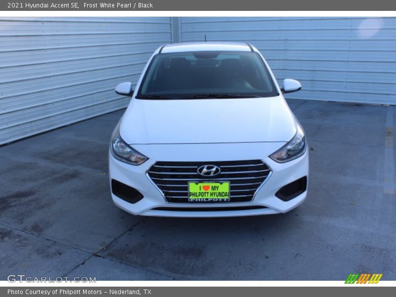Frost White Pearl / Black 2021 Hyundai Accent SE