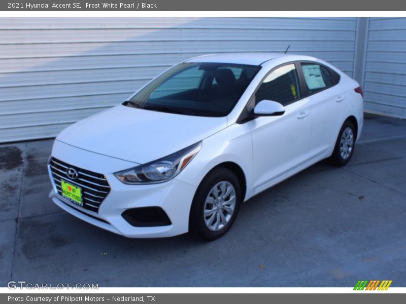 Frost White Pearl / Black 2021 Hyundai Accent SE