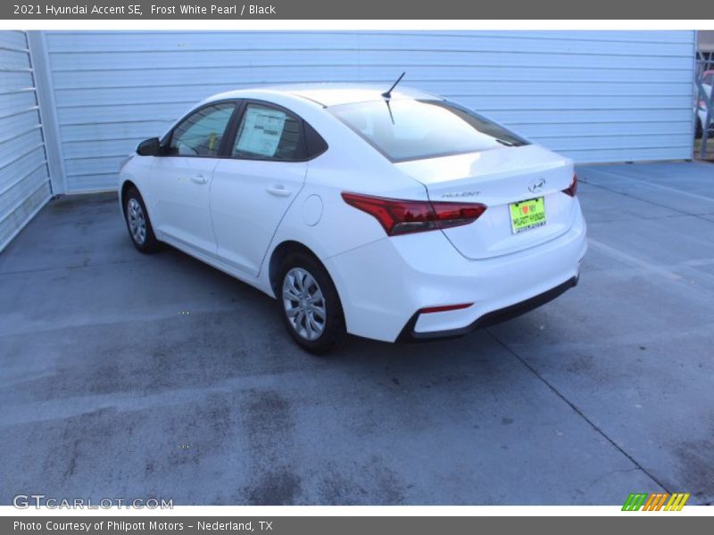 Frost White Pearl / Black 2021 Hyundai Accent SE