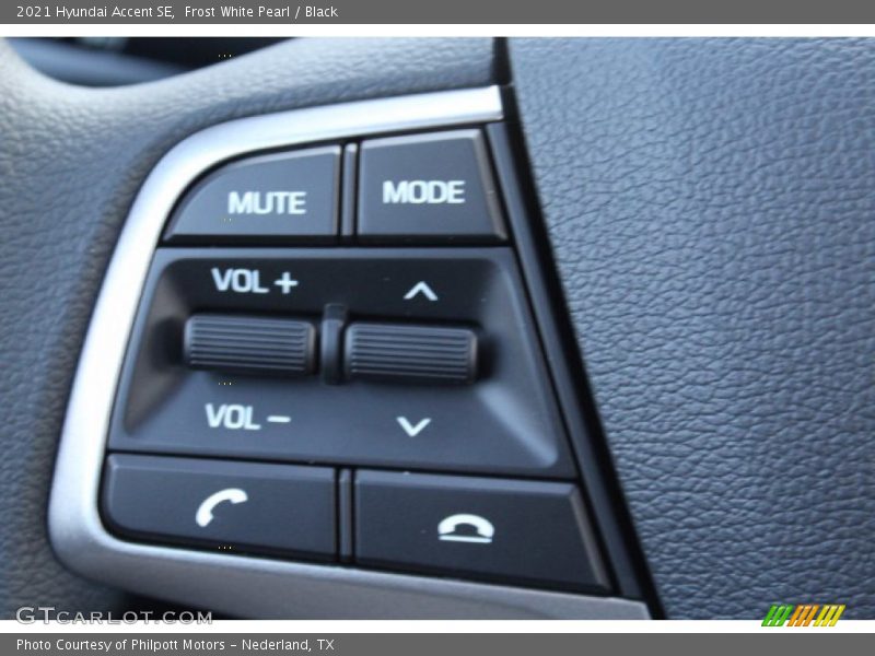 Frost White Pearl / Black 2021 Hyundai Accent SE