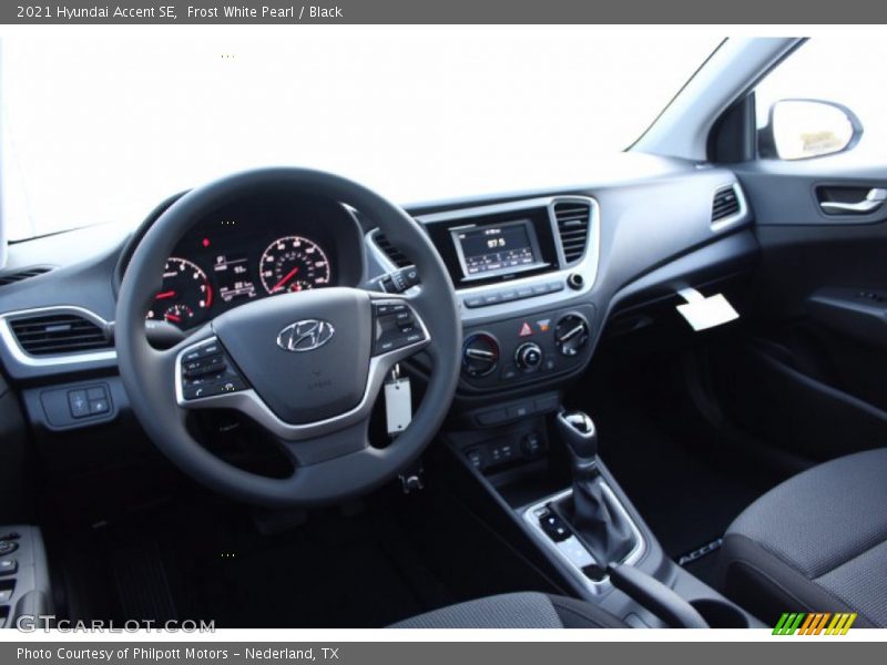 Frost White Pearl / Black 2021 Hyundai Accent SE