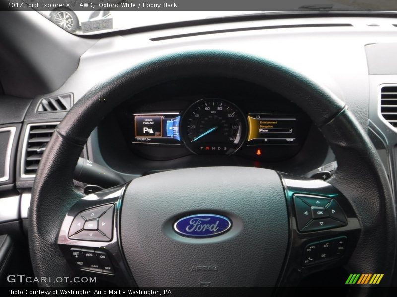 Oxford White / Ebony Black 2017 Ford Explorer XLT 4WD