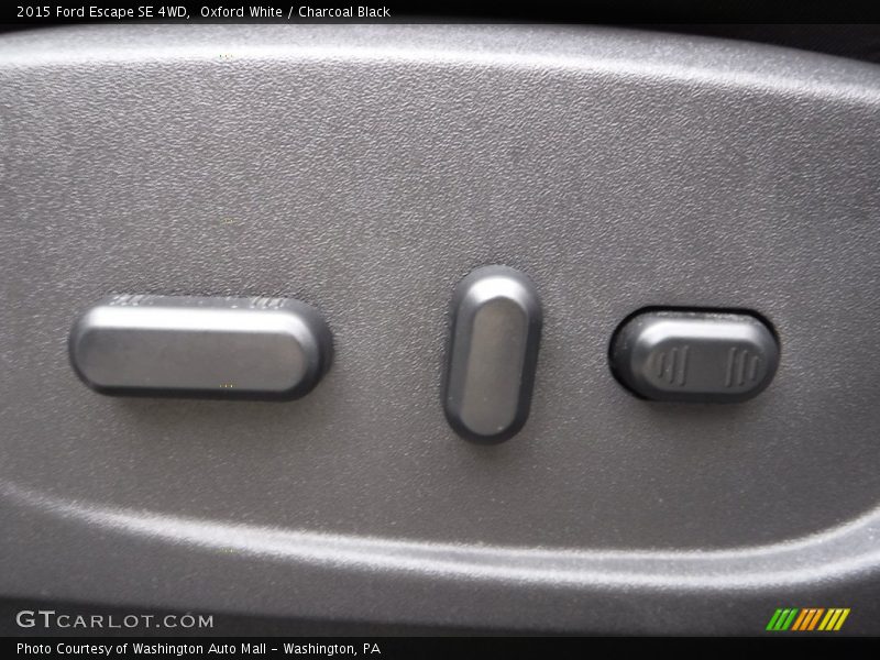 Oxford White / Charcoal Black 2015 Ford Escape SE 4WD