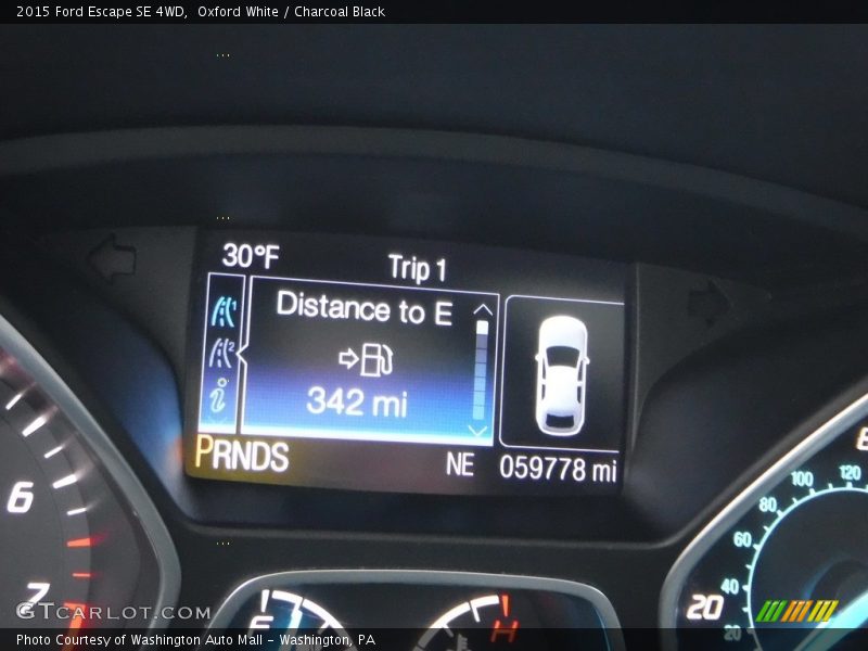 Oxford White / Charcoal Black 2015 Ford Escape SE 4WD