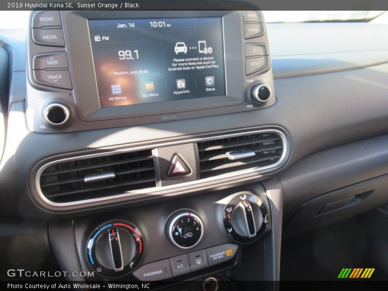 Sunset Orange / Black 2019 Hyundai Kona SE