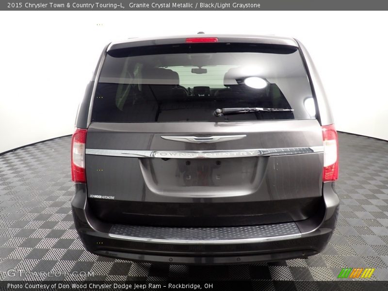 Granite Crystal Metallic / Black/Light Graystone 2015 Chrysler Town & Country Touring-L