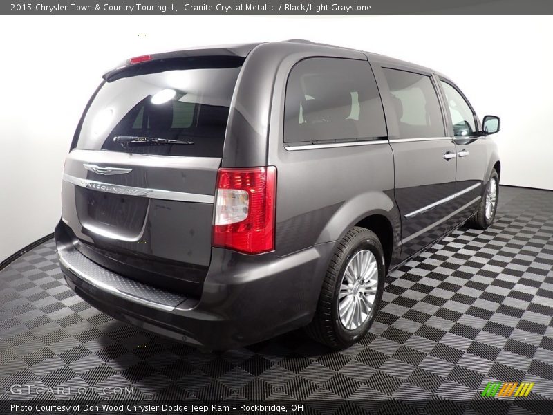 Granite Crystal Metallic / Black/Light Graystone 2015 Chrysler Town & Country Touring-L