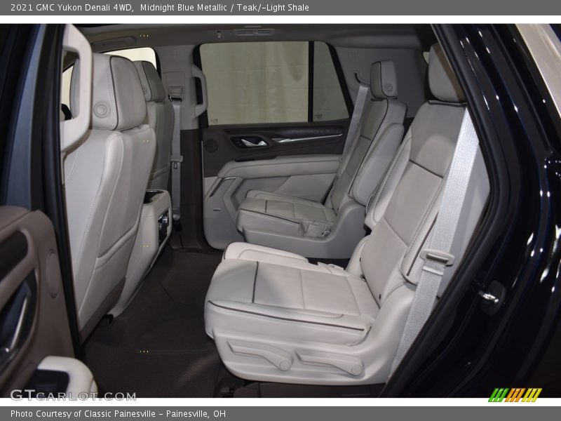 Midnight Blue Metallic / Teak/­Light Shale 2021 GMC Yukon Denali 4WD