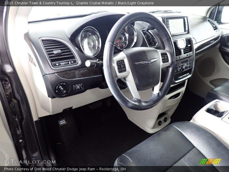 Granite Crystal Metallic / Black/Light Graystone 2015 Chrysler Town & Country Touring-L