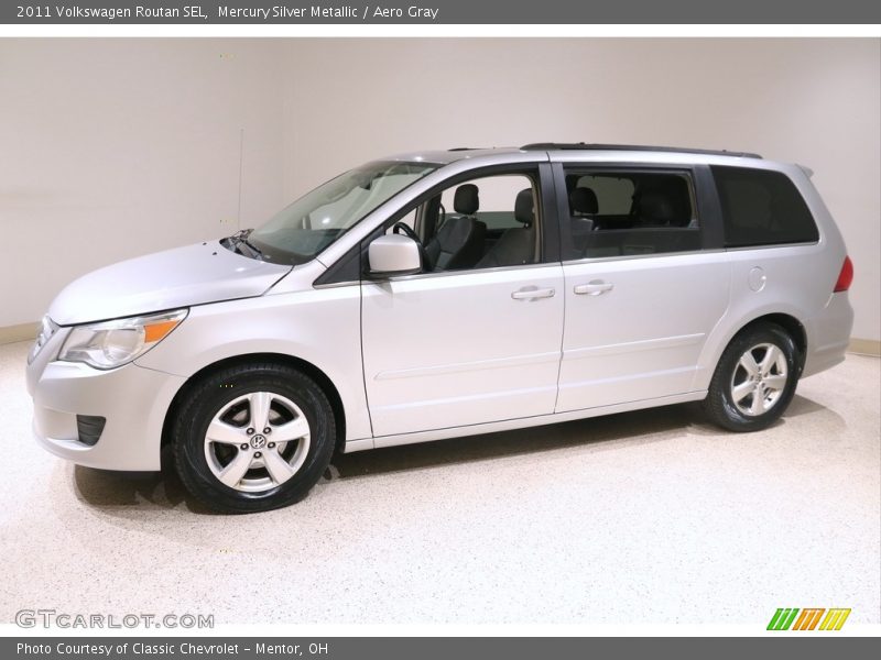 Mercury Silver Metallic / Aero Gray 2011 Volkswagen Routan SEL
