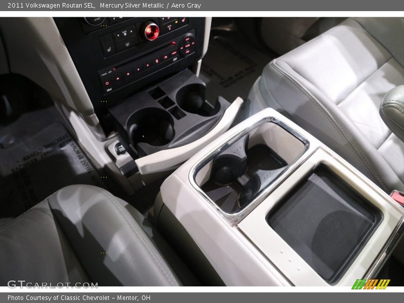 Mercury Silver Metallic / Aero Gray 2011 Volkswagen Routan SEL