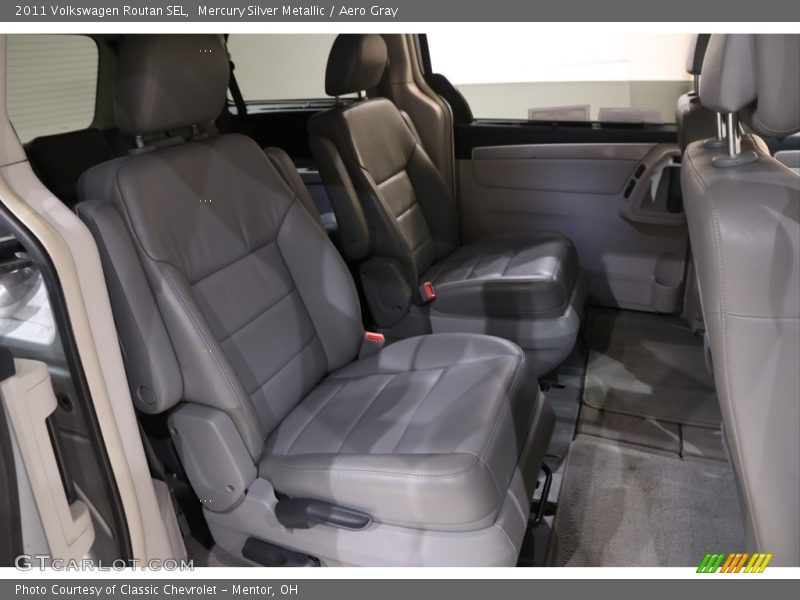 Mercury Silver Metallic / Aero Gray 2011 Volkswagen Routan SEL
