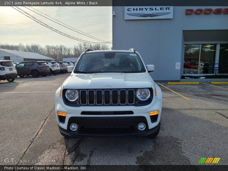 Alpine White / Black 2021 Jeep Renegade Latitude 4x4