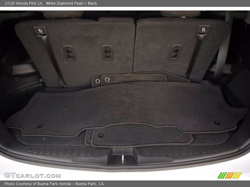 White Diamond Pearl / Black 2018 Honda Pilot LX
