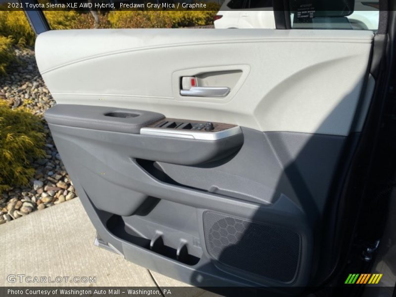 Predawn Gray Mica / Graphite 2021 Toyota Sienna XLE AWD Hybrid