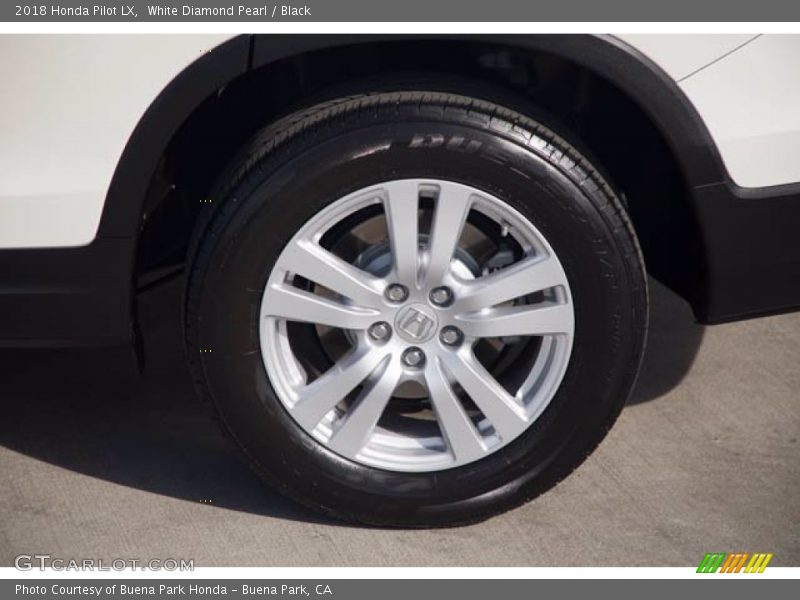 White Diamond Pearl / Black 2018 Honda Pilot LX