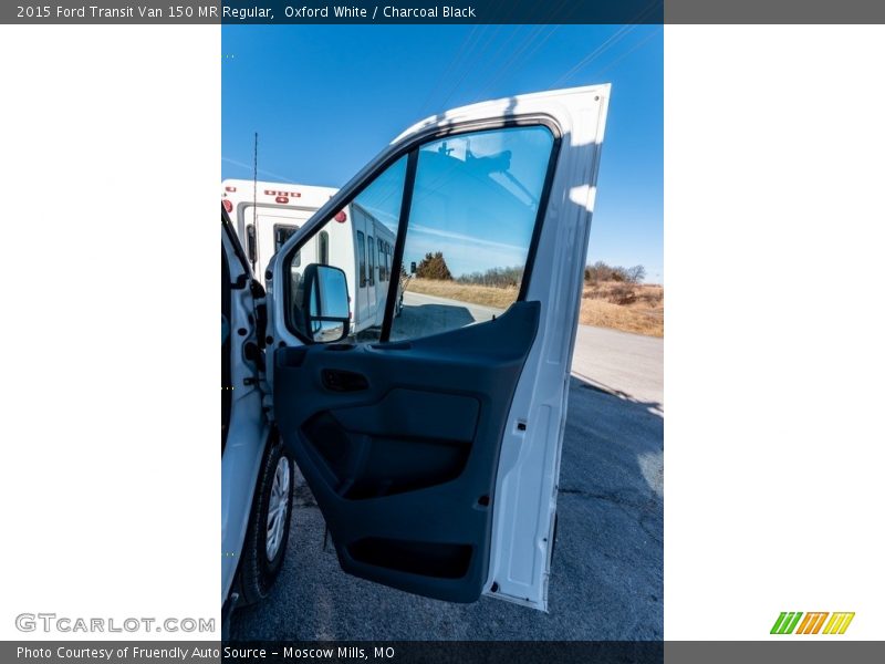 Oxford White / Charcoal Black 2015 Ford Transit Van 150 MR Regular