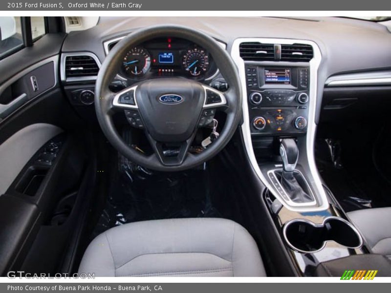 Oxford White / Earth Gray 2015 Ford Fusion S