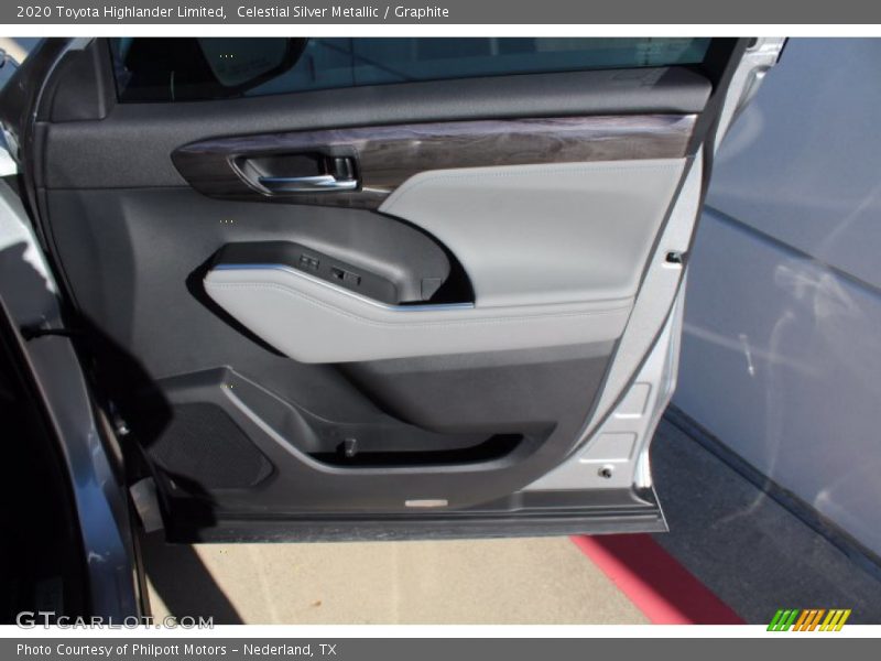 Celestial Silver Metallic / Graphite 2020 Toyota Highlander Limited