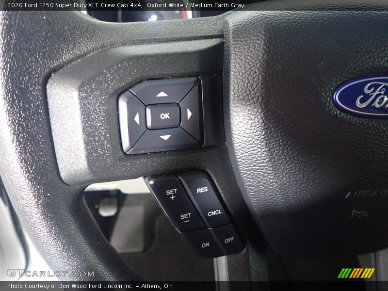 Oxford White / Medium Earth Gray 2020 Ford F250 Super Duty XLT Crew Cab 4x4