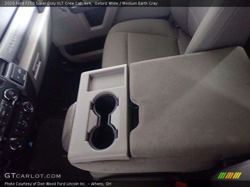 Oxford White / Medium Earth Gray 2020 Ford F250 Super Duty XLT Crew Cab 4x4