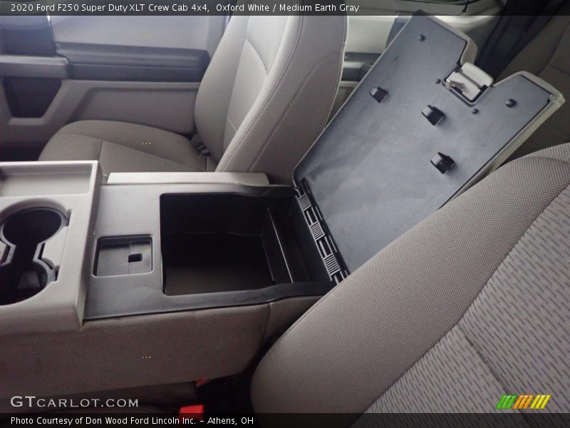 Oxford White / Medium Earth Gray 2020 Ford F250 Super Duty XLT Crew Cab 4x4