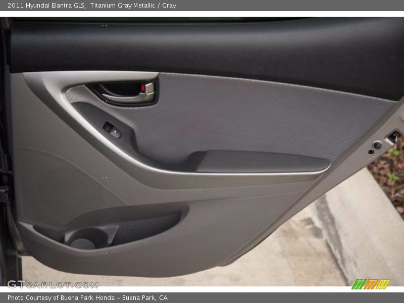 Titanium Gray Metallic / Gray 2011 Hyundai Elantra GLS