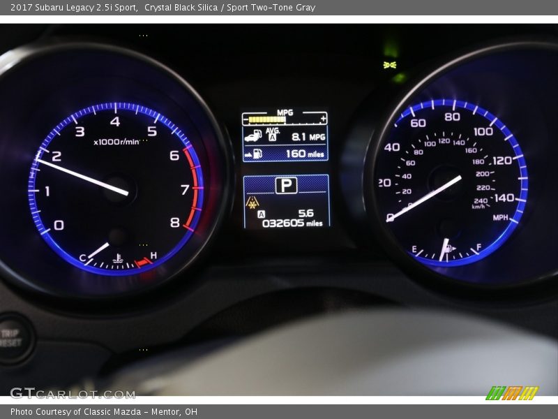 Crystal Black Silica / Sport Two-Tone Gray 2017 Subaru Legacy 2.5i Sport